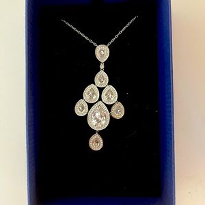 Swarovski pendant with chain.